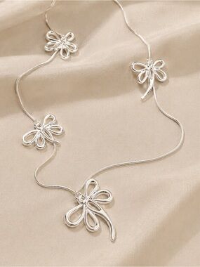 NEW Elegant Silver Dragonfly Necklace